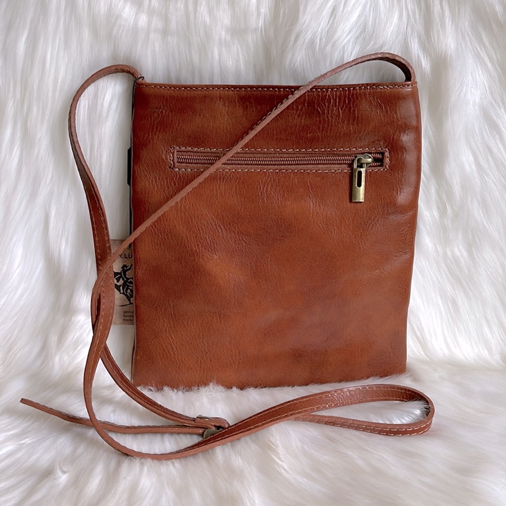 Vera Pelle Genuine Leather Crossbody New Without Tag 🏷️ - Picture 5 of 15